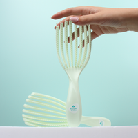 flexiflow detangler - pistachio cream