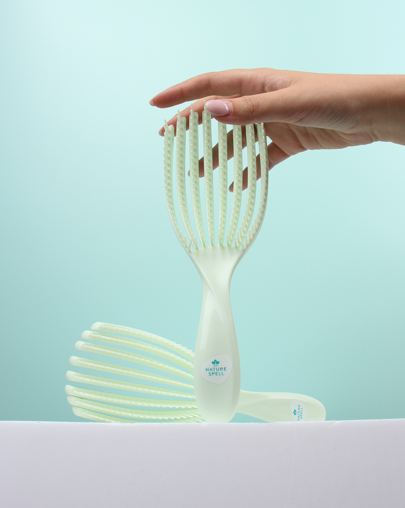 flexiflow detangler - pistachio cream